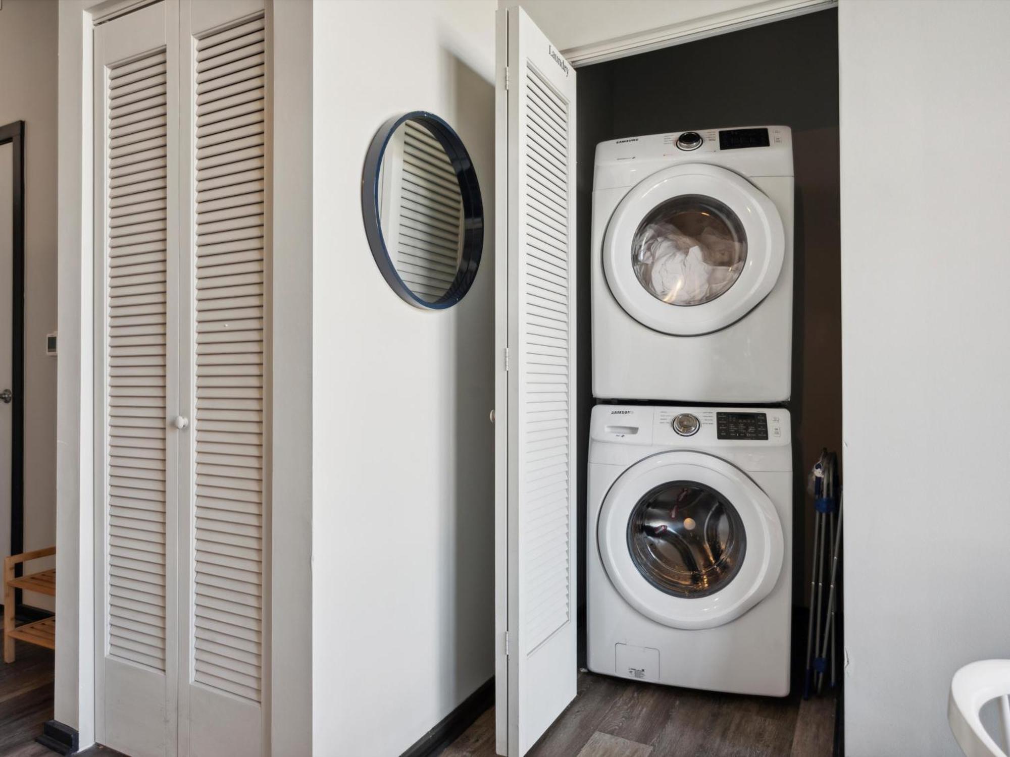 Large 3Br Apts & Studios, Gym, Game Room, Free Street Parking Filadélfia Quarto foto