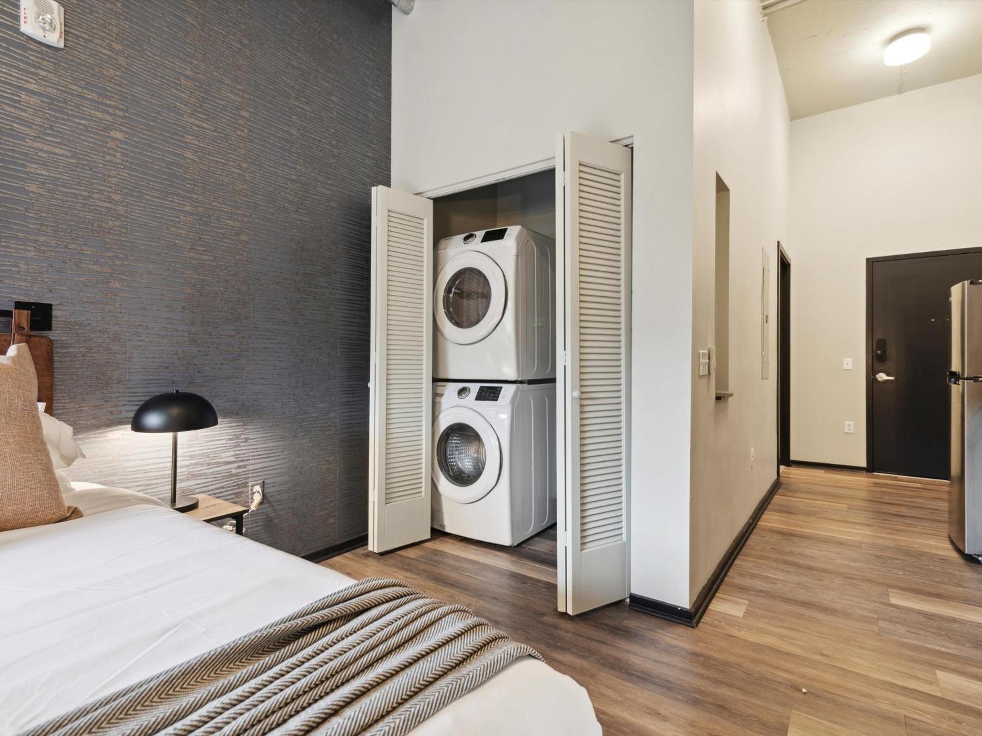 Large 3Br Apts & Studios, Gym, Game Room, Free Street Parking Filadélfia Quarto foto